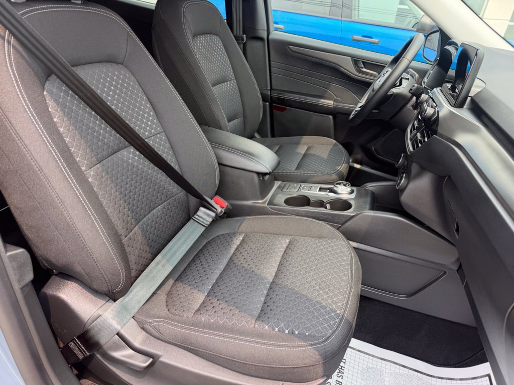Certified 2026 Ford Escape Active w/ Cold Weather Package AWD/4WD image 16