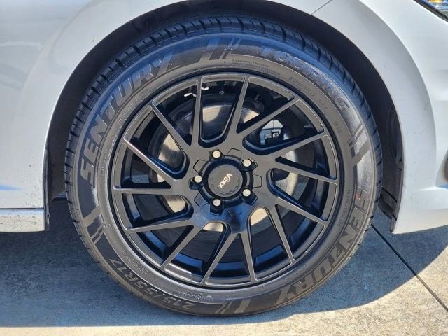 Used 2020 Volkswagen Jetta R-Line w/ R-Line Cold Weather Package image 10