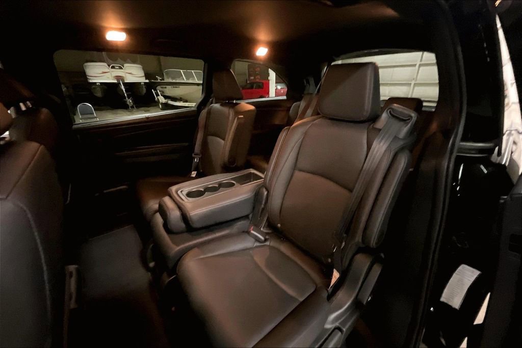 Used 2025 Honda Odyssey Sport-L image 25