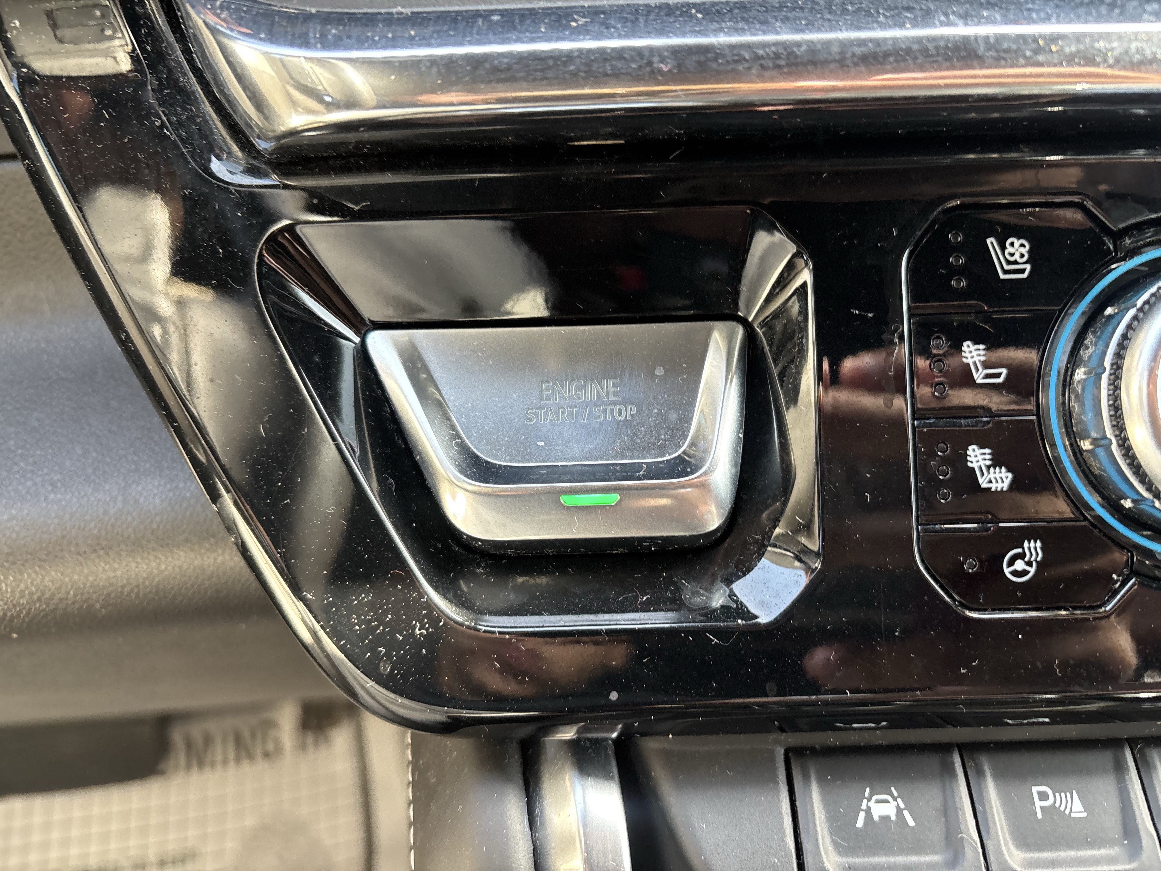 Used 2024 GMC Sierra 1500 Denali Ultimate AWD/4WD image 31
