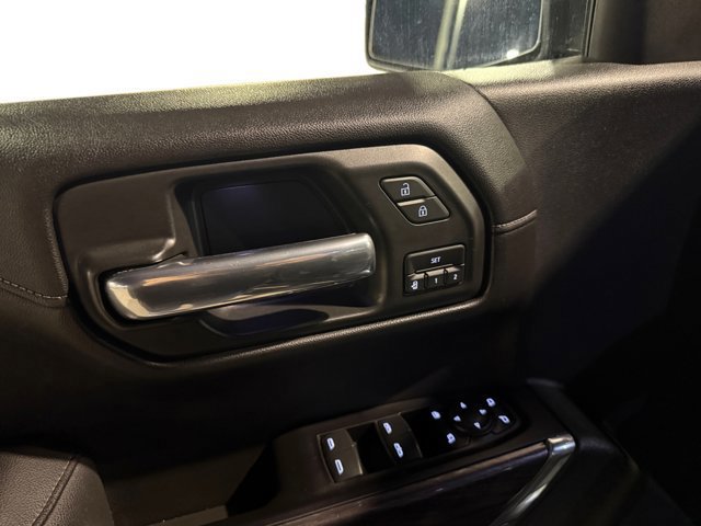 Used 2019 Chevrolet Silverado 1500 LTZ image 18