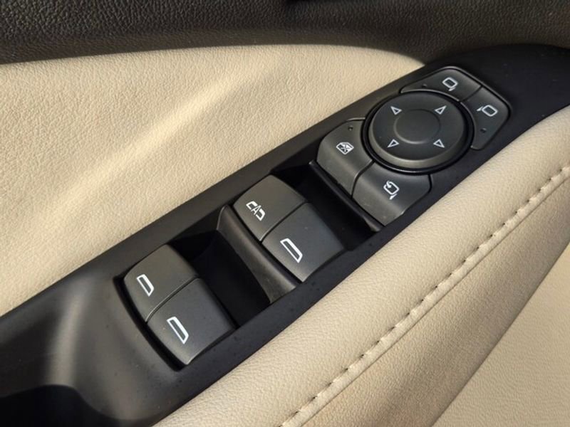 Used 2023 Buick Enclave Avenir w/ Avenir Technology Package image 34