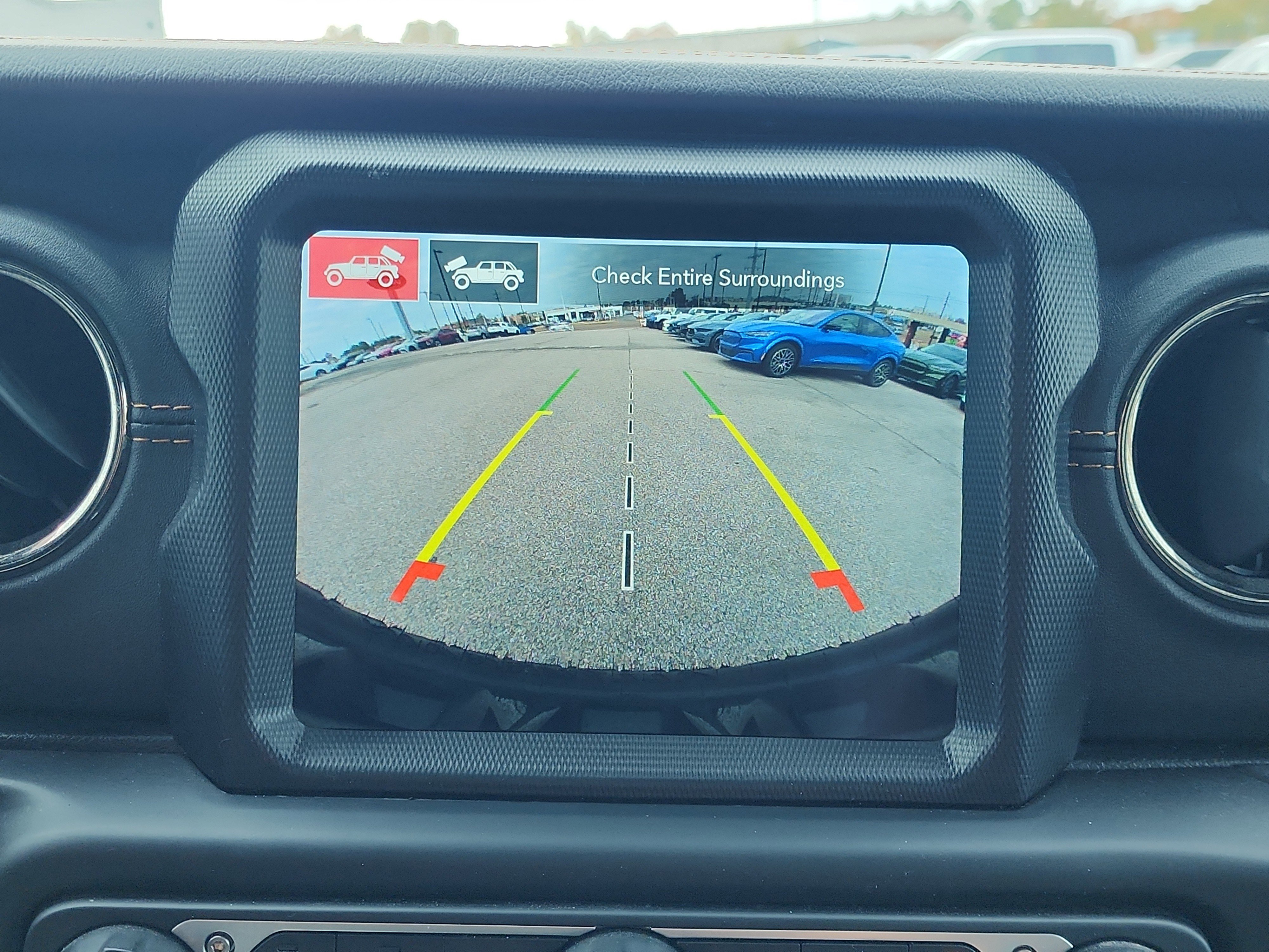 Used 2021 Jeep Wrangler Unlimited Sahara image 23