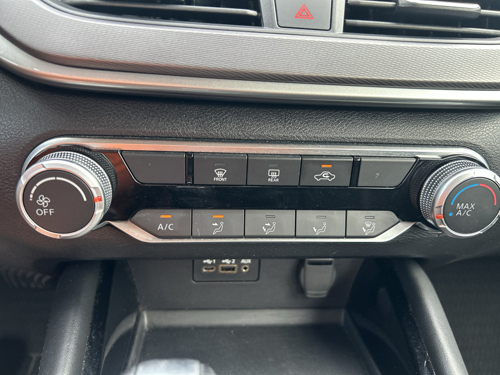 Used 2024 Nissan Altima 2.5 SR FWD image 29