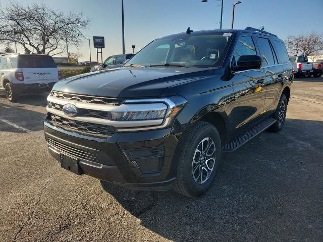 Certified 2024 Ford Expedition XLT image 2