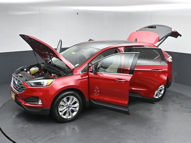 Certified 2022 Ford Edge Titanium w/ Class II Trailer Tow Package image 58