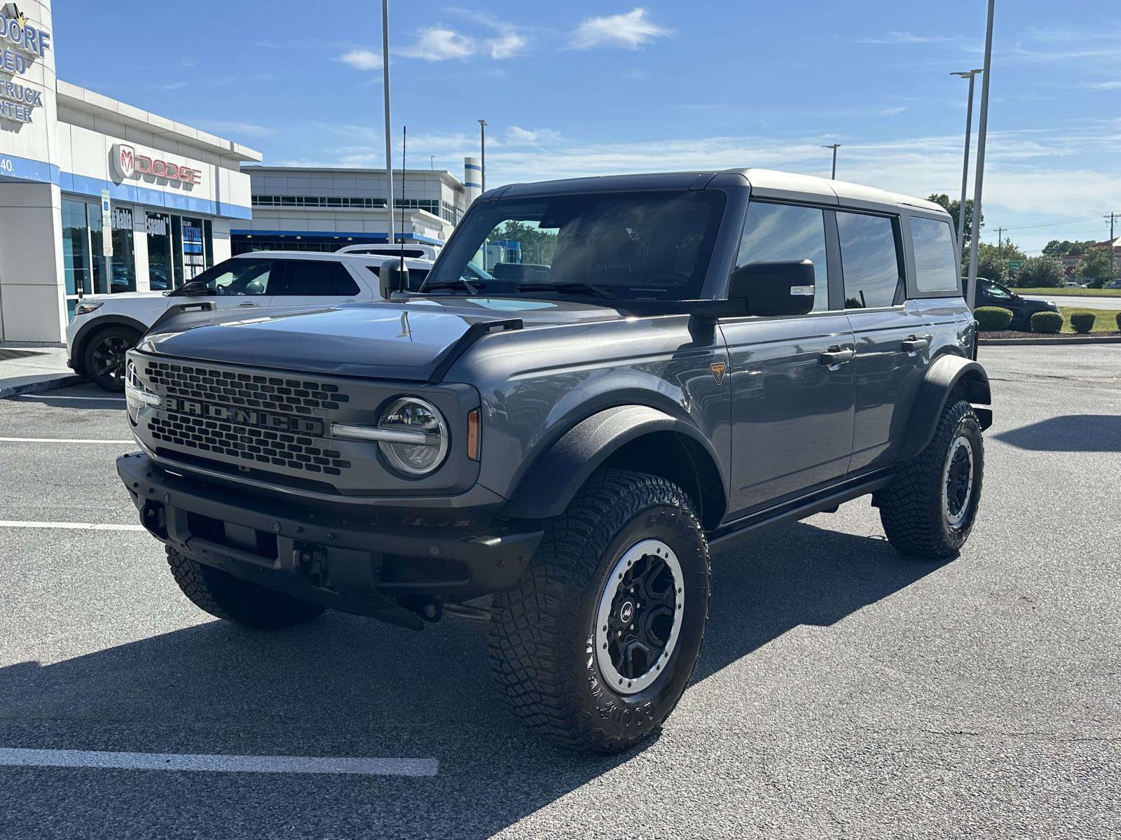 Certified 2024 Ford Bronco Badlands w/ Sasquatch Package AWD/4WD image 3
