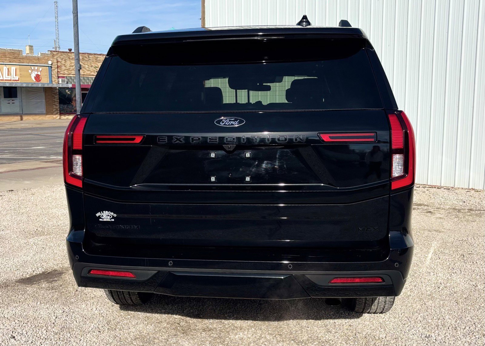 Certified 2025 Ford Expedition Max Platinum w/ Stealth Performance Package AWD/4WD image 4