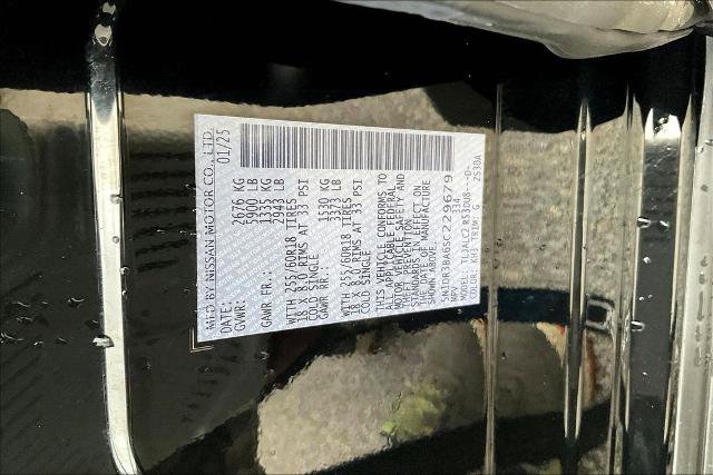 Used 2025 Nissan Pathfinder SV FWD image 19