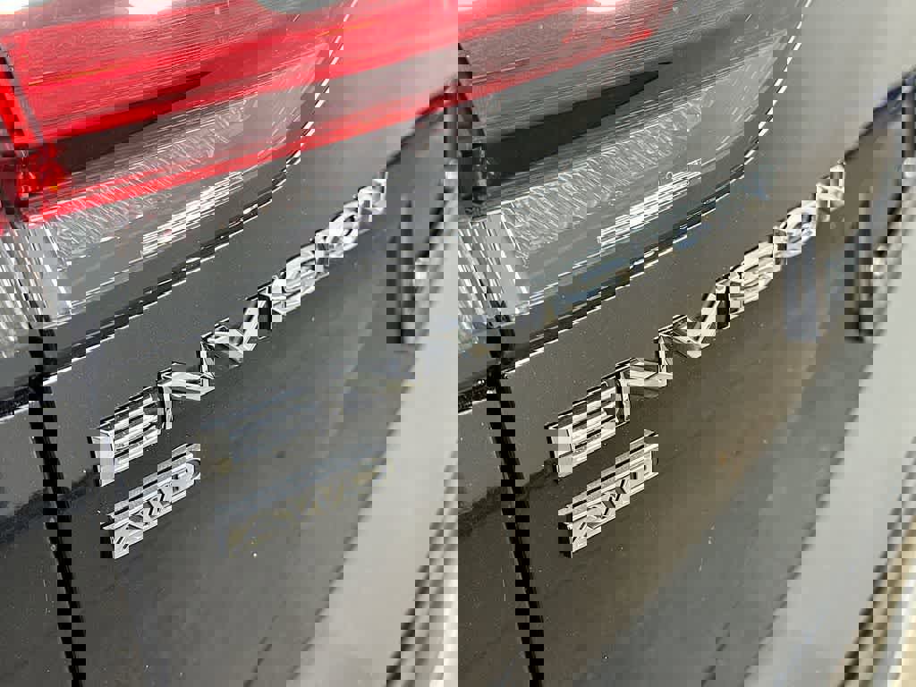 Used 2023 Buick Envision Essence w/ Sport Touring Package image 10