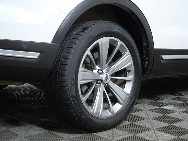 Certified 2018 Ford Explorer Limited w/ Equipment Group 301A AWD/4WD image 6