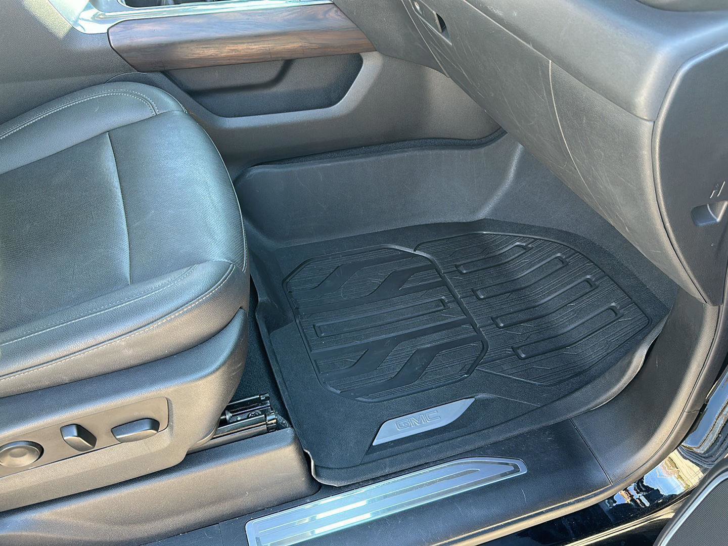 Used 2022 GMC Sierra 1500 SLT w/ SLT Premium Plus Package image 27