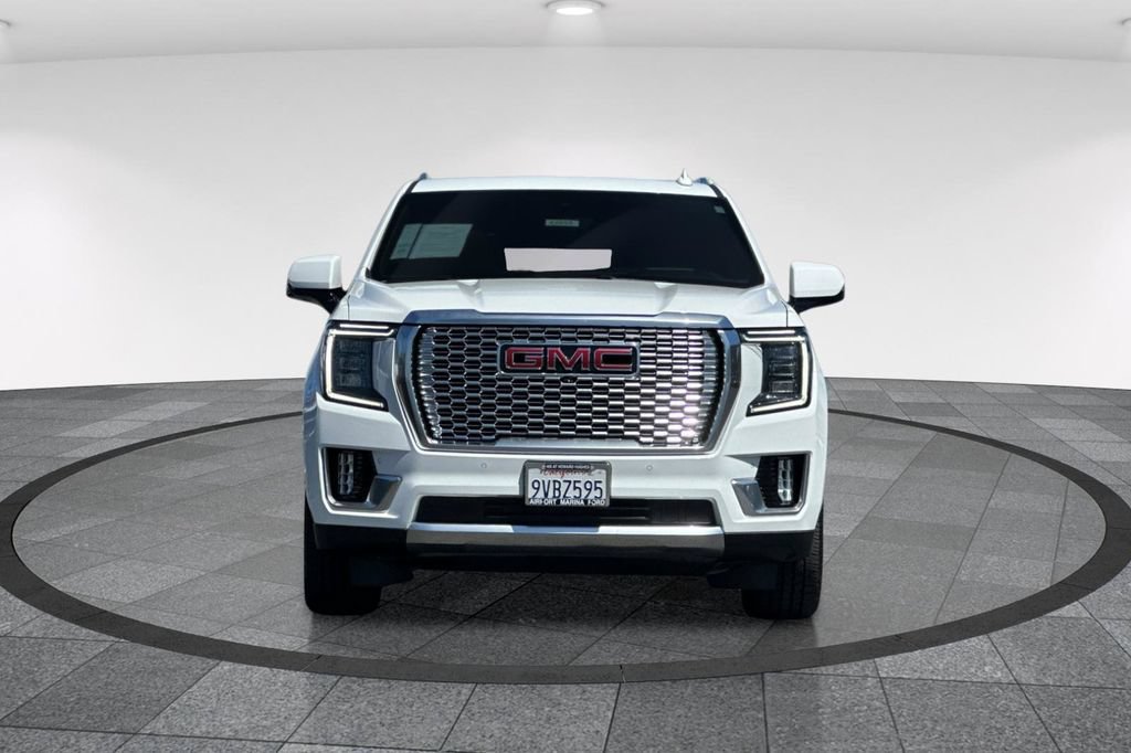 Used 2021 GMC Yukon XL Denali w/ Denali Ultimate Package AWD/4WD image 11