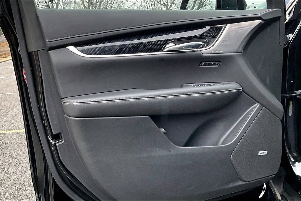 Used 2021 Cadillac XT6 Premium Luxury image 22