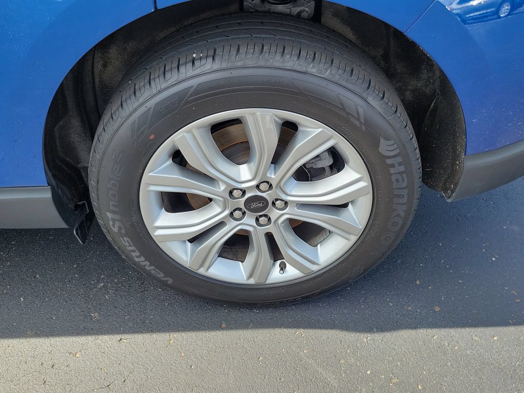 Certified 2023 Ford Edge Titanium w/ Class II Trailer Tow Package AWD/4WD image 5