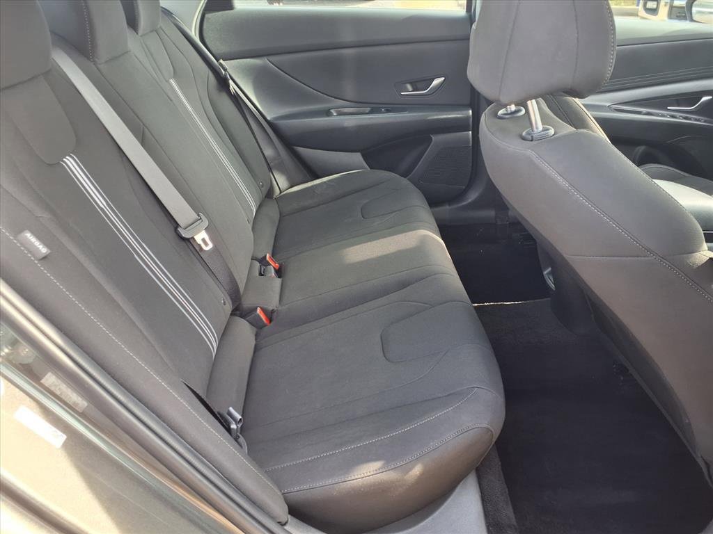 Used 2024 Hyundai Elantra SEL image 26