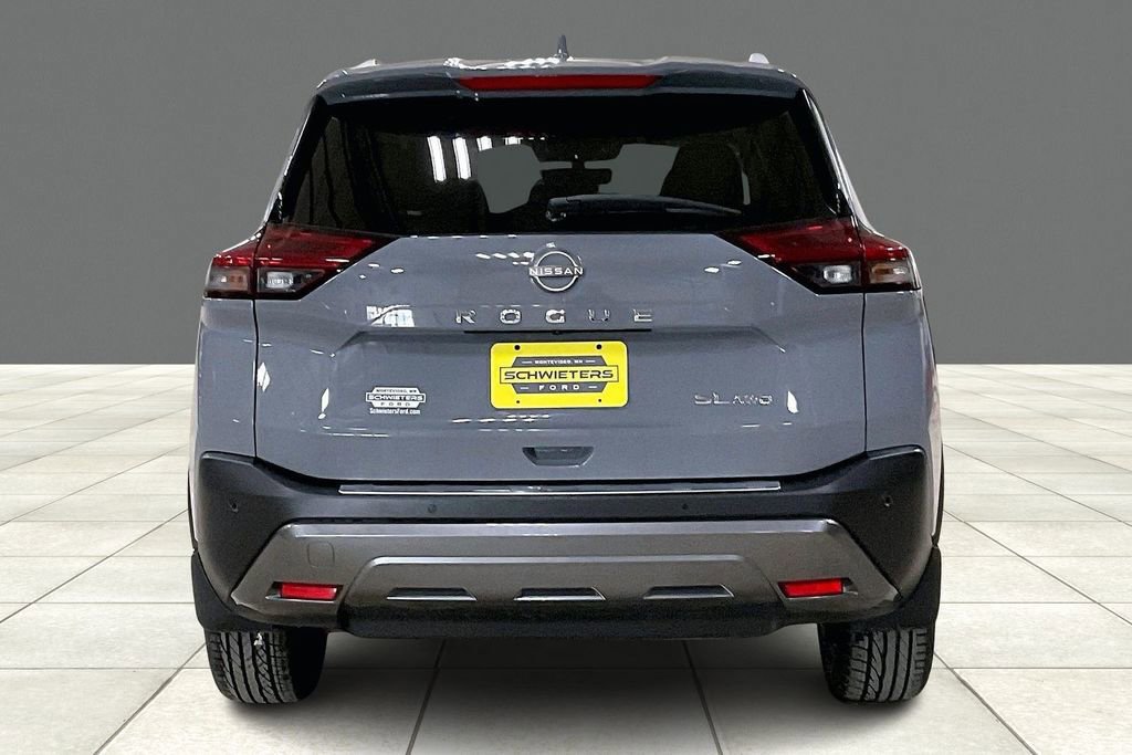 Used 2023 Nissan Rogue SL w/ SL Premium Package image 3