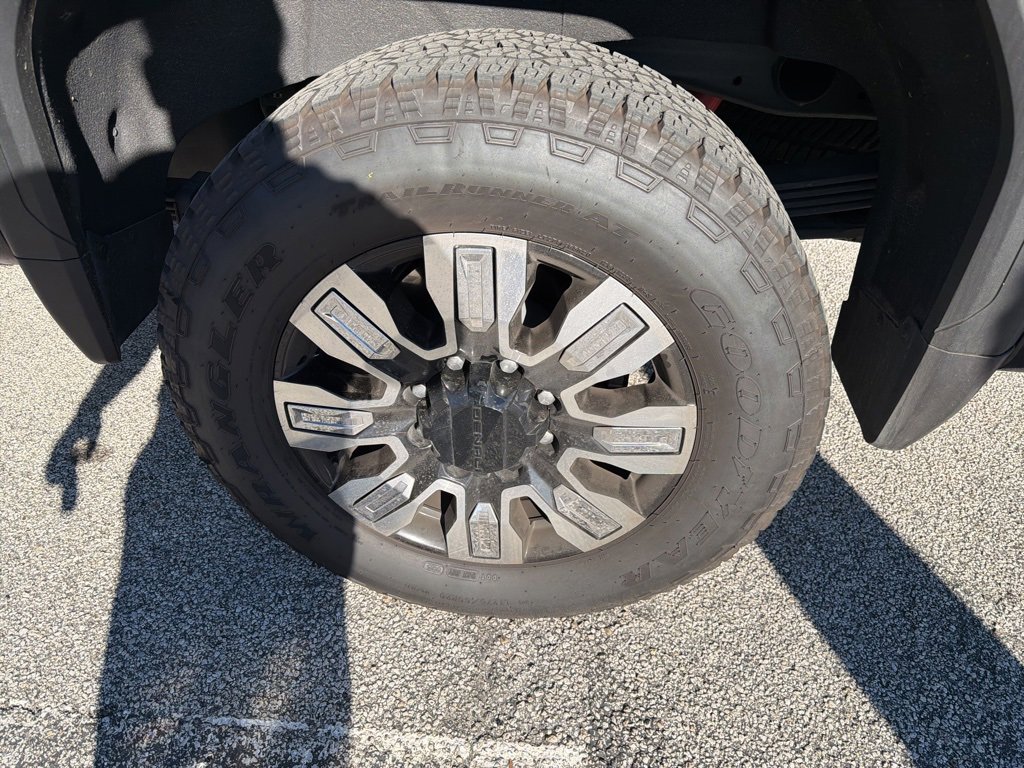 Used 2025 GMC Sierra 2500 Denali w/ Denali Reserve Package image 13