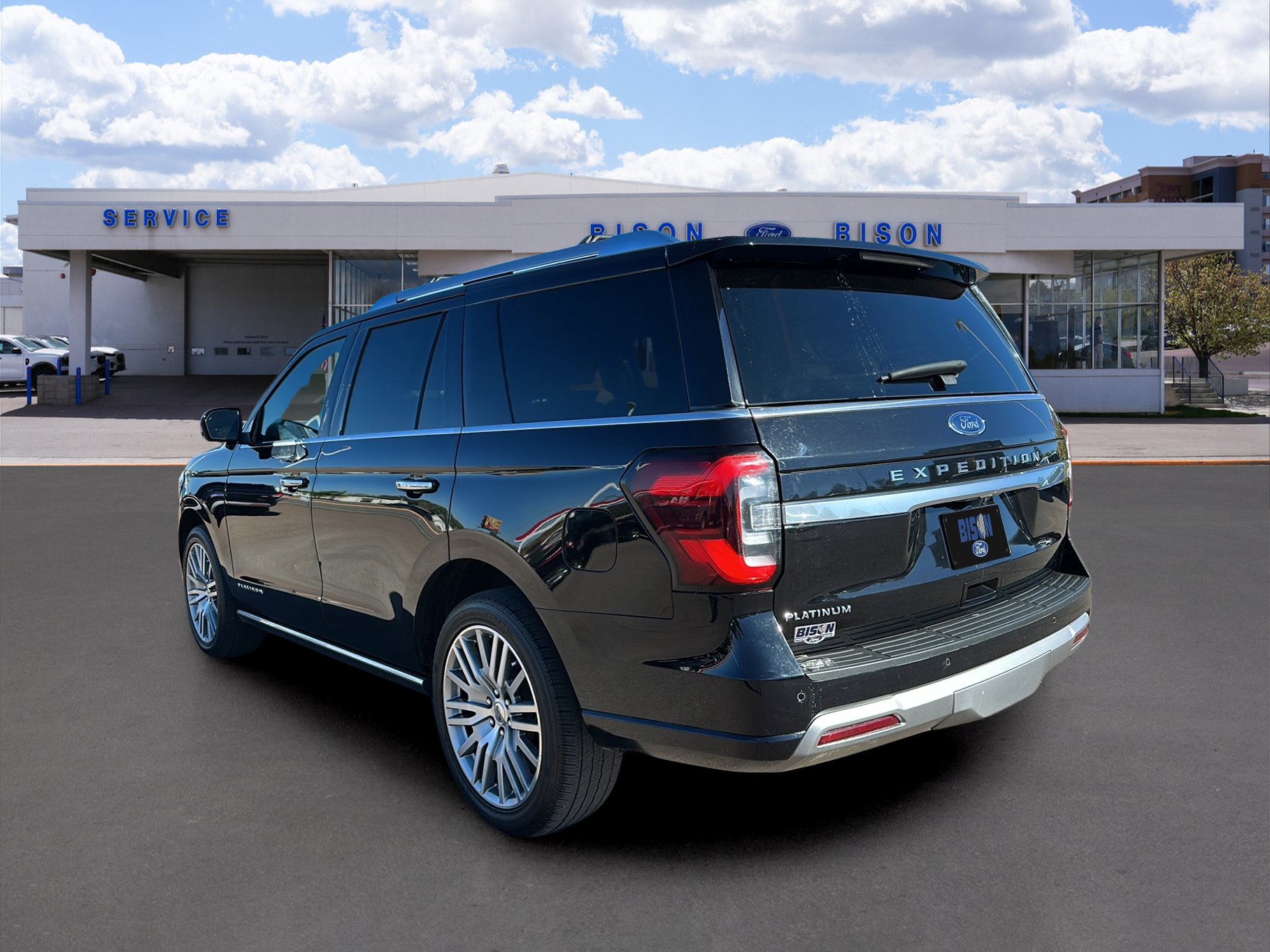 Certified 2023 Ford Expedition Platinum image 4
