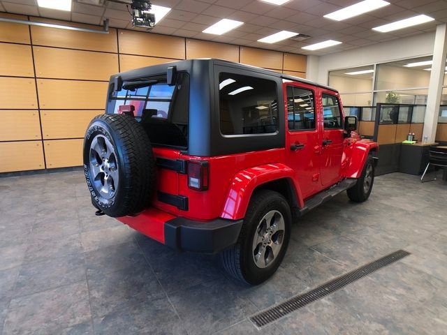 Used 2017 Jeep Wrangler Unlimited Sahara w/ Connectivity Group image 5