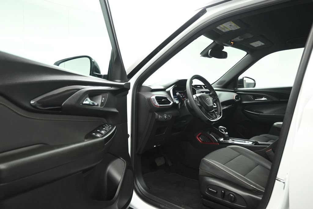 Used 2021 Chevrolet TrailBlazer RS FWD image 7