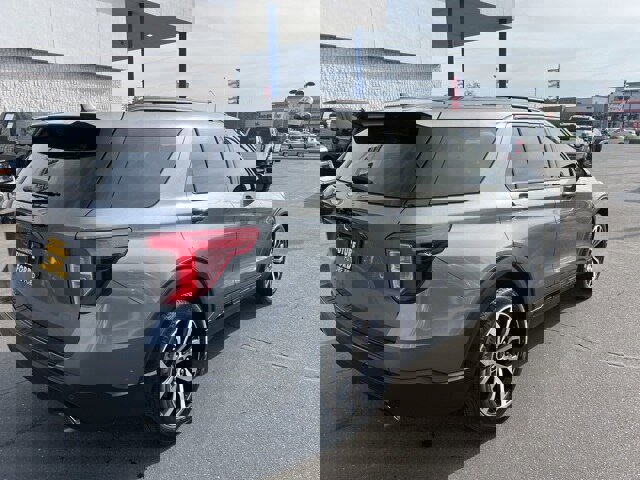 Certified 2022 Ford Explorer ST-Line image 8