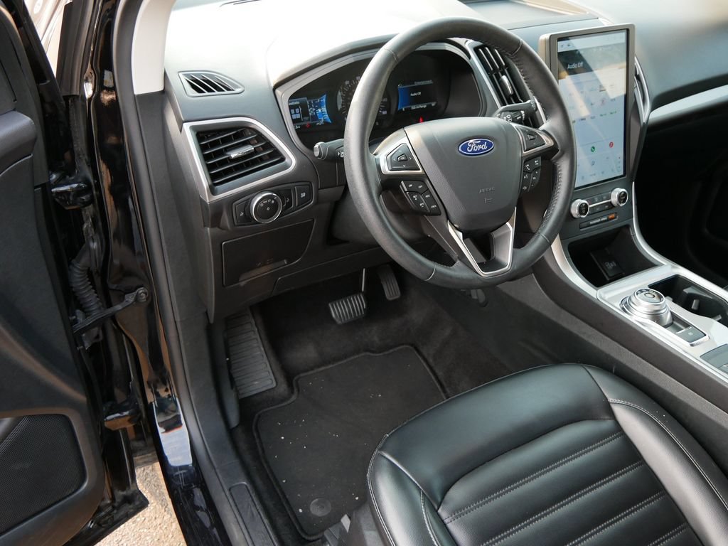 Certified 2024 Ford Edge SEL AWD/4WD image 11