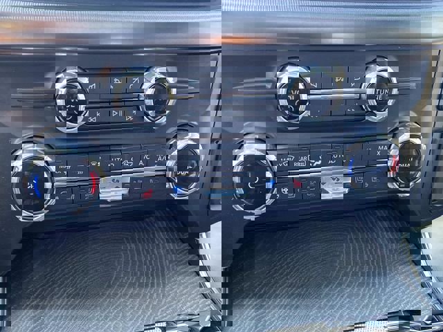 Certified 2022 Ford F150 Platinum w/ Equipment Group 701A High image 27