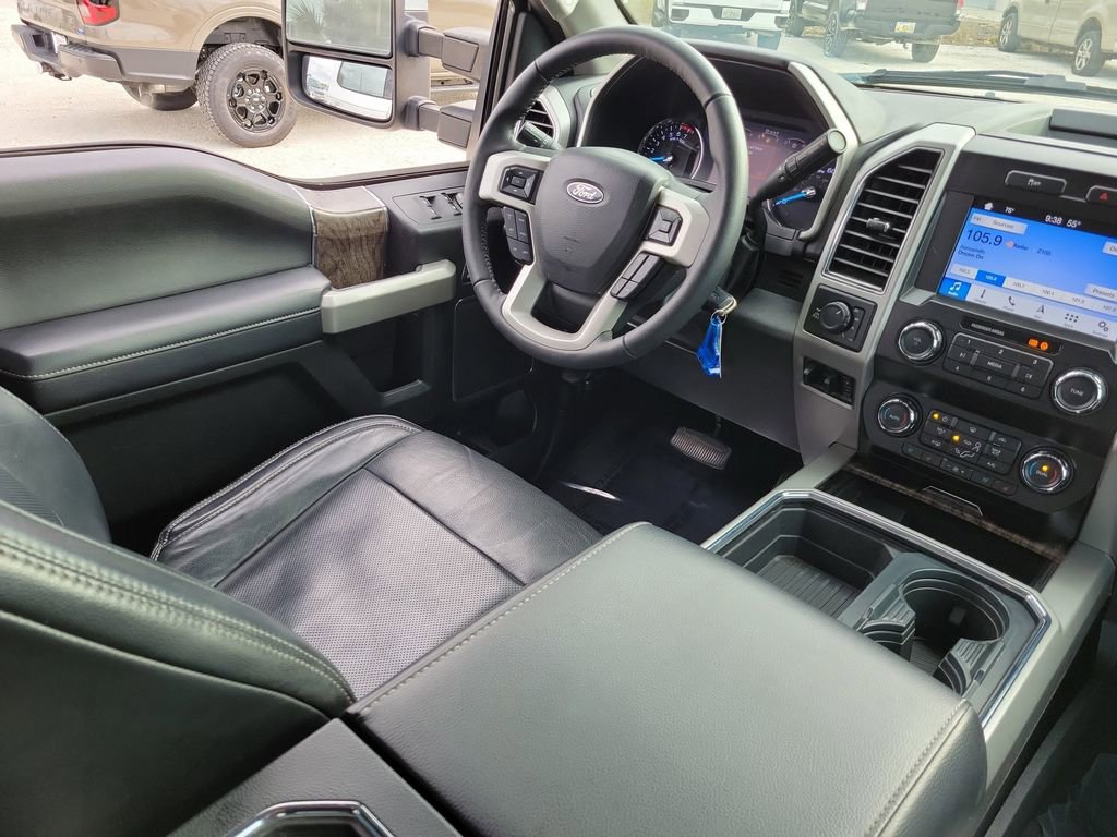 Certified 2019 Ford F250 Lariat w/ Chrome Package image 17