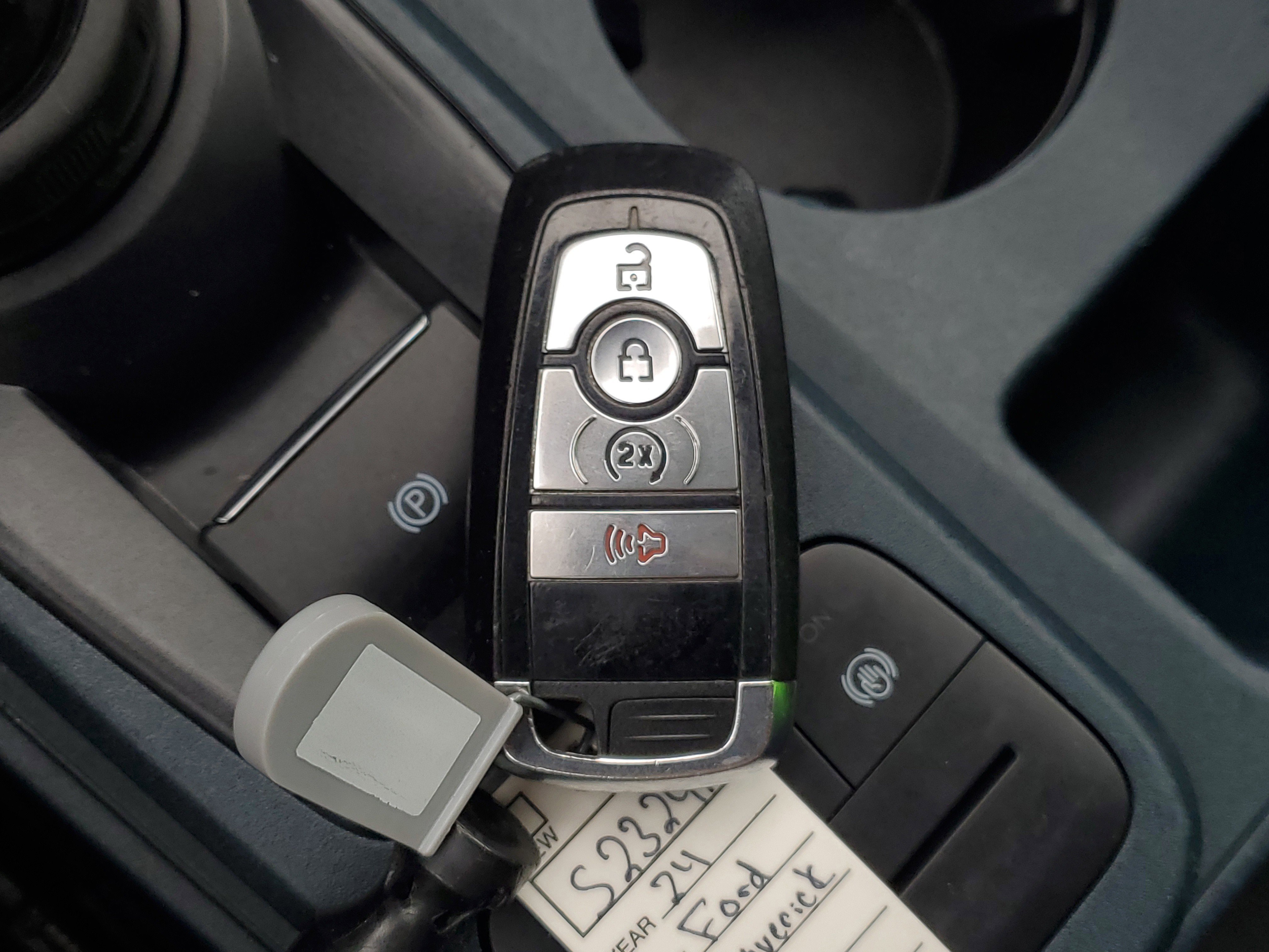 Certified 2024 Ford Maverick Lariat w/ Black Appearance Package image 29