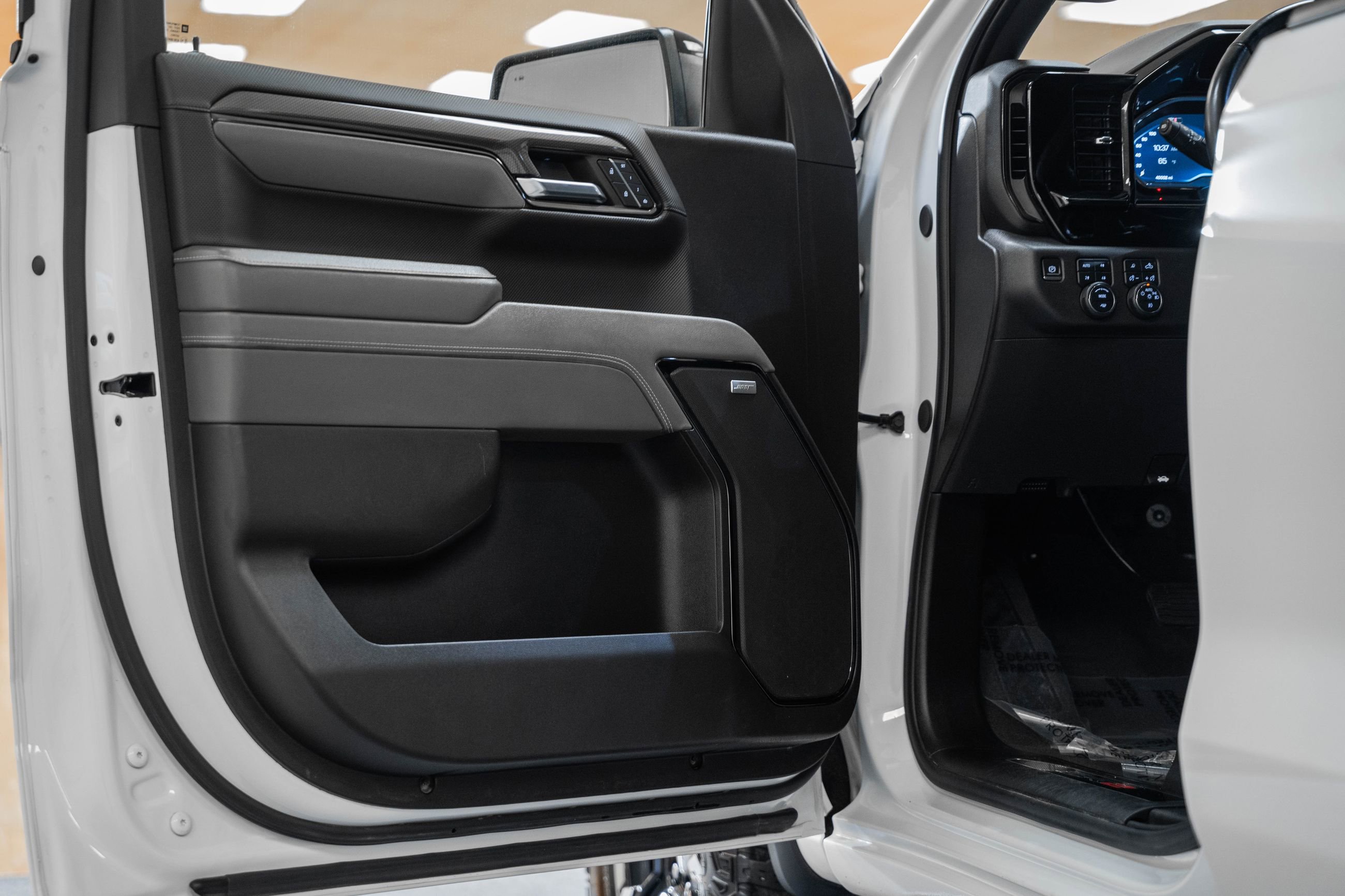 Used 2024 Chevrolet Silverado 1500 ZR2 image 44