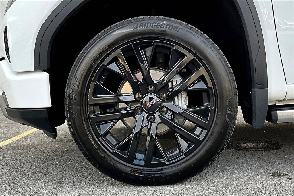 Used 2023 GMC Sierra 1500 Denali w/ Denali Reserve Package image 9