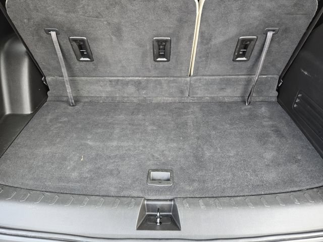 Used 2023 Chevrolet Traverse LS w/ Safety Package FWD image 31