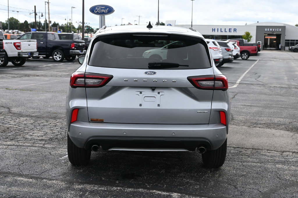 Certified 2024 Ford Escape ST-Line w/ Tech Pack #1 AWD/4WD image 10