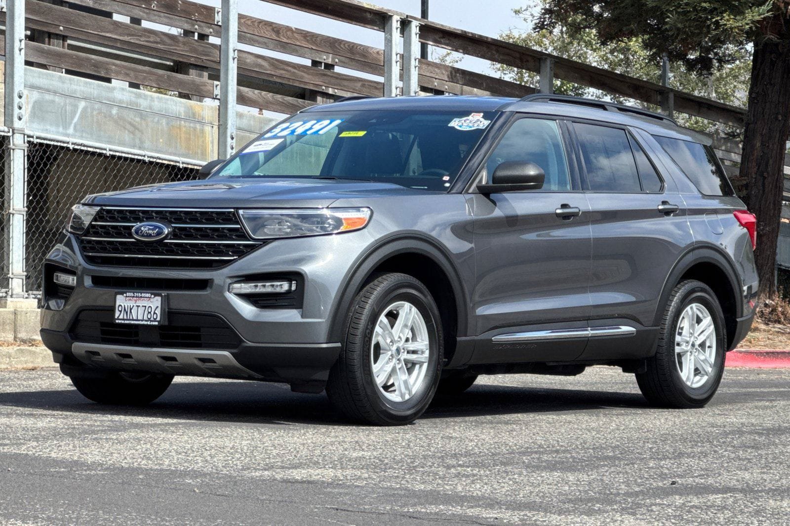Certified 2024 Ford Explorer XLT w/ Equipment Group 202A AWD/4WD image 11