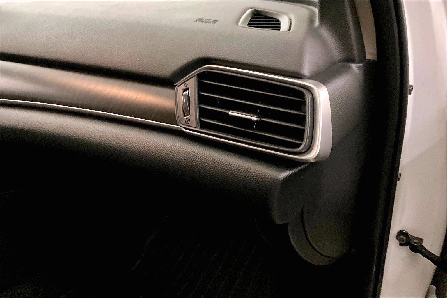 Used 2022 Honda Accord EX-L image 15