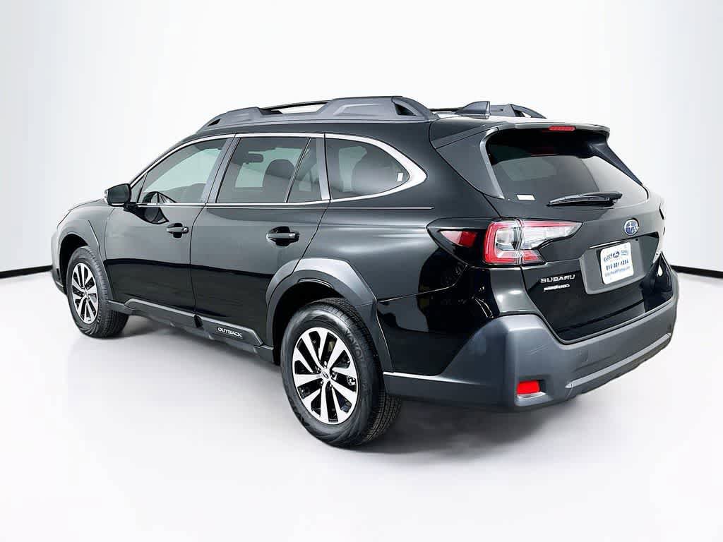 Used 2025 Subaru Outback Premium AWD/4WD image 4