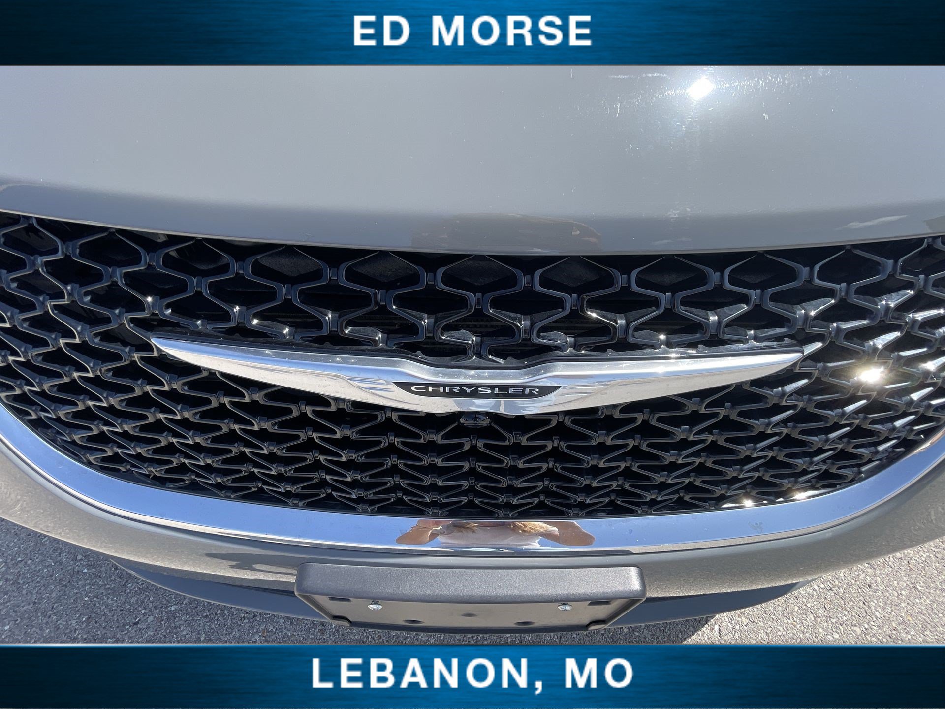 Used 2025 Chrysler Pacifica Select FWD image 28