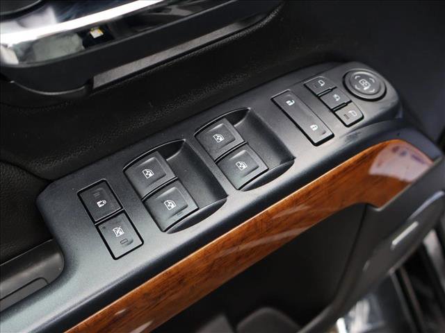 Used 2017 Chevrolet Silverado 1500 High Country AWD/4WD image 10
