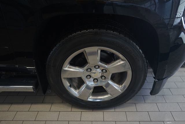 Used 2017 Chevrolet Suburban Premier image 17