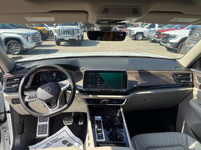 Used 2024 Volkswagen Atlas SEL Premium R-Line image 14