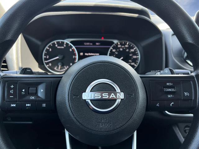 Used 2024 Nissan Rogue S FWD image 11