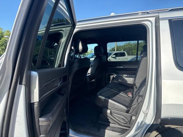 Used 2024 Jeep Wagoneer Series II w/ Flexible Seating Group RWD image 14