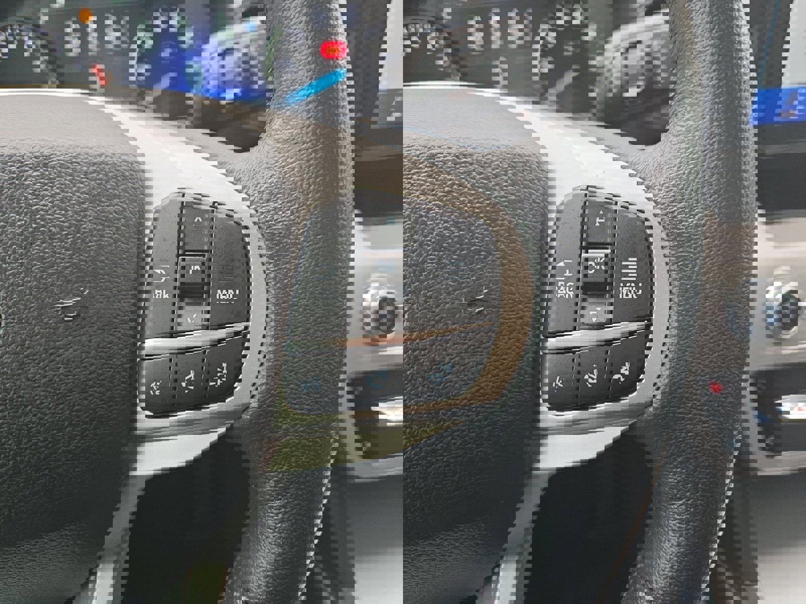 Certified 2024 Ford Explorer XLT w/ Equipment Group 202A image 15