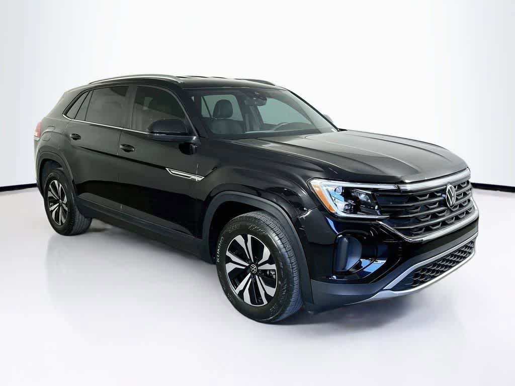 Used 2024 Volkswagen Atlas Cross Sport SE FWD image 7