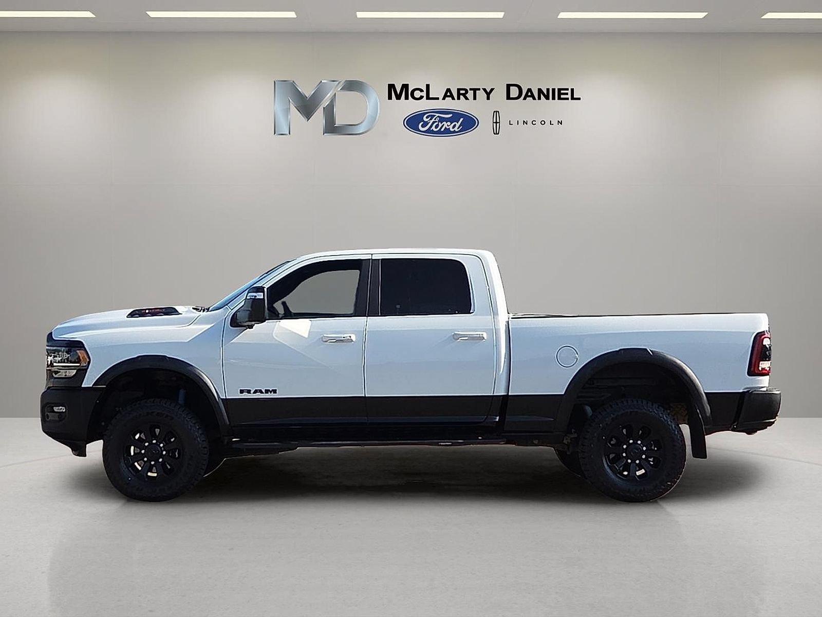 Used 2023 RAM 2500 Power Wagon w/ Level 2 Equipment Group AWD/4WD image 3