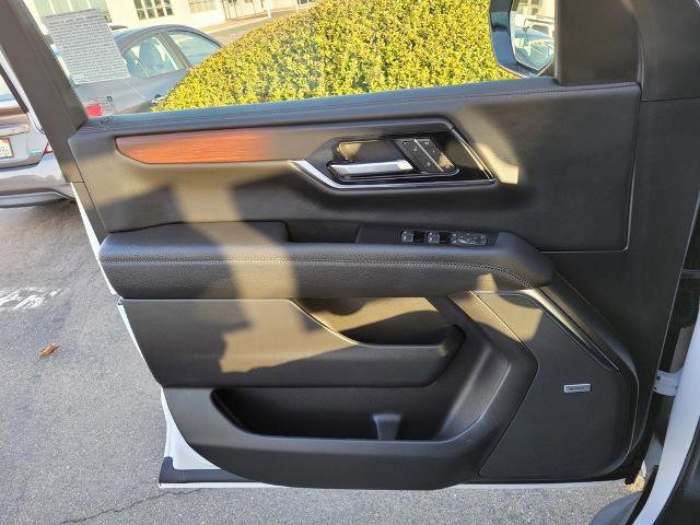 Used 2025 GMC Yukon Denali image 27