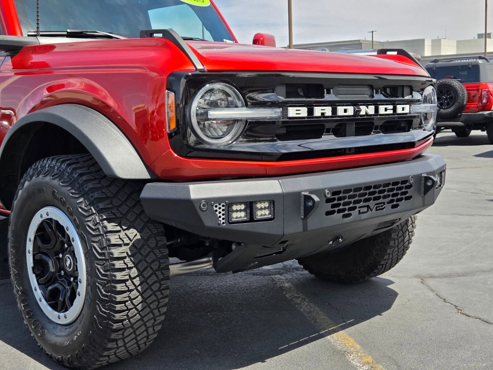 Certified 2023 Ford Bronco Outer Banks w/ Sasquatch Package AWD/4WD image 8