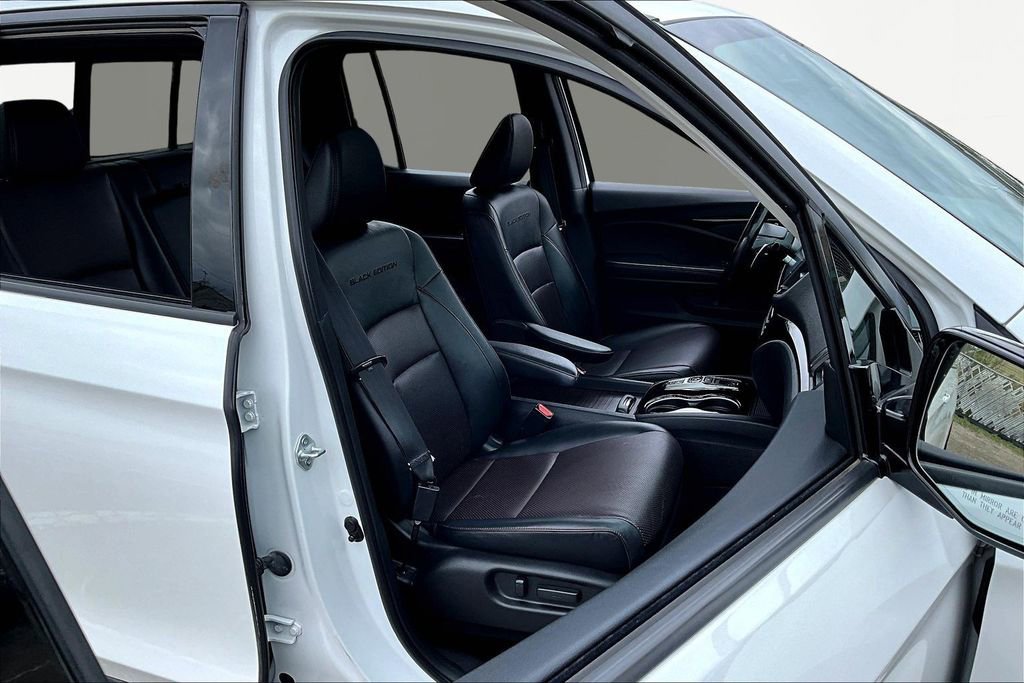Used 2021 Honda Ridgeline Black Edition image 7