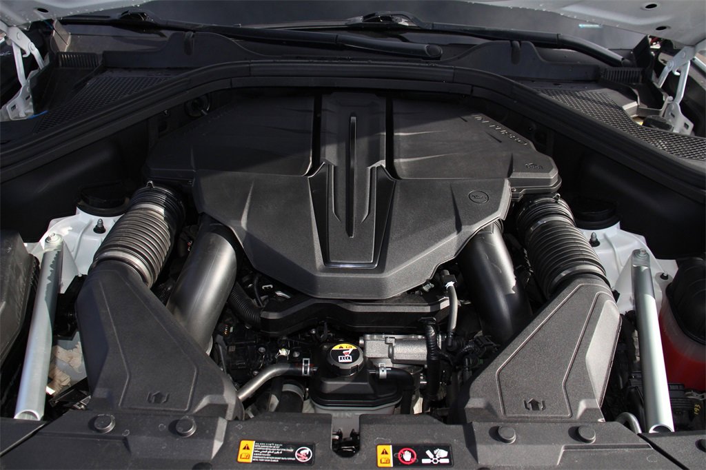 Used 2024 Genesis GV80 3.5T w/ Advanced Package image 30